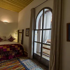 ***** Riad Laaroussa Marokko